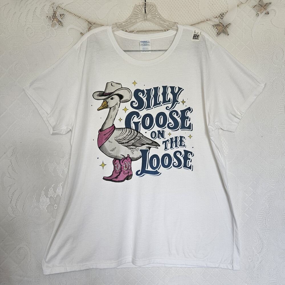 Port & Company Women XLarge White Silly Goose On The Loose 100% Cotton Tshirt
